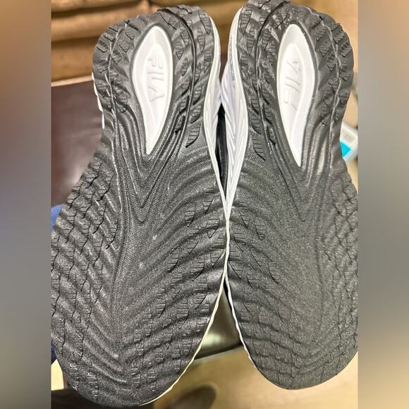 Fila Women's Winspeed Black  Lace-up Athletic Running Shoe size 10 - Picture 11 of 11